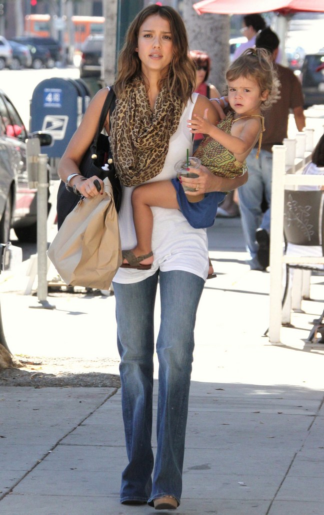 Jessica Alba, white tank top, jeans, animal print scarf, black purse, paper bag, Honor Marie, 